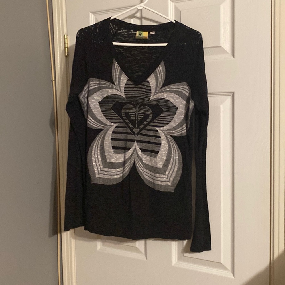 Women’s V neck roxy shirt